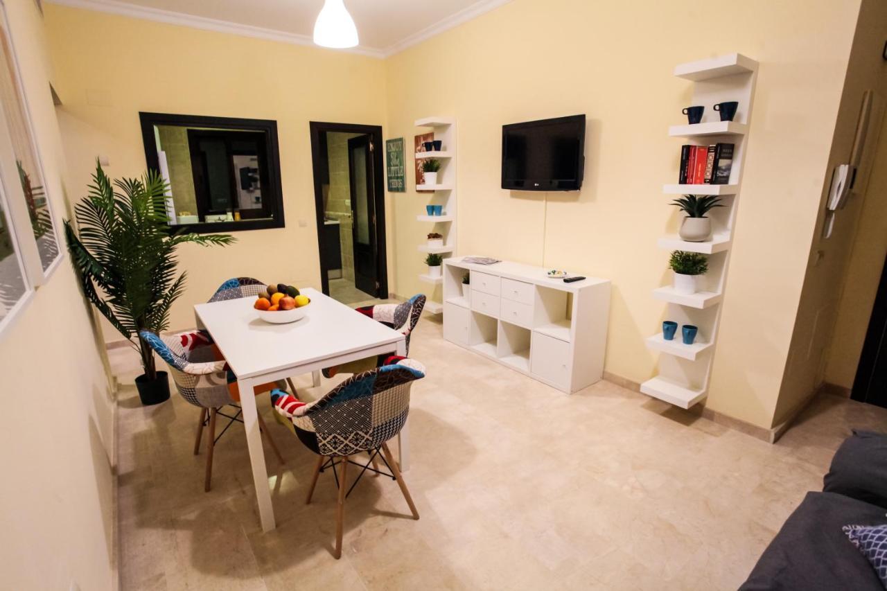 Carreteria Center Apartments Malaga Bagian luar foto